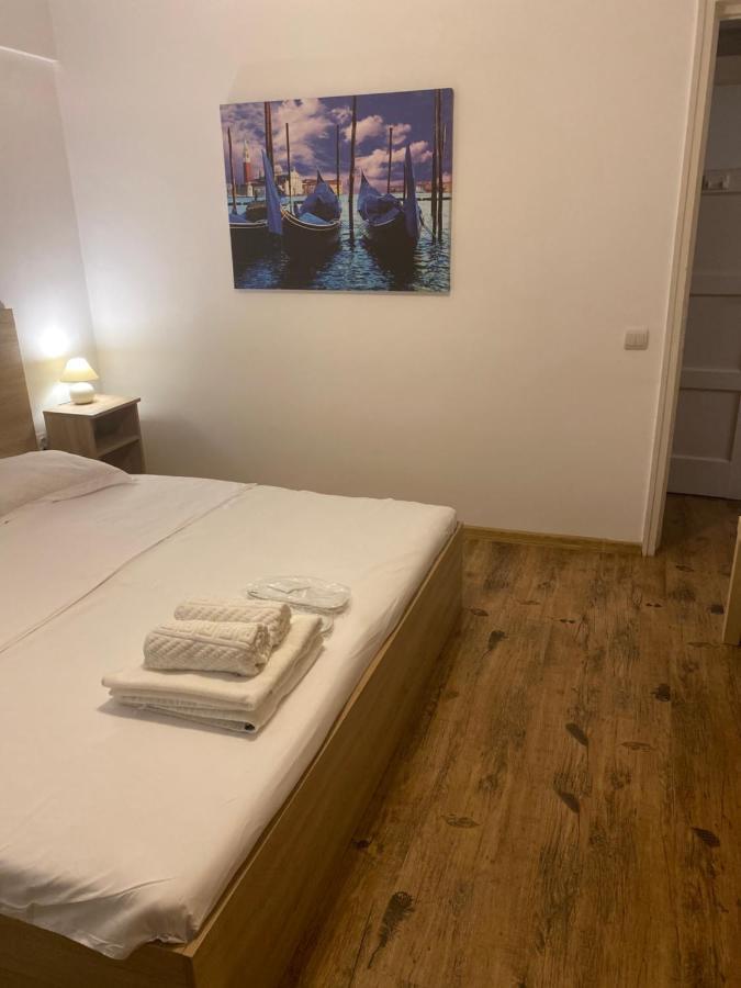 Ultracentral - Apartament Pe Calea Victoriei Bucureşti Exterior foto